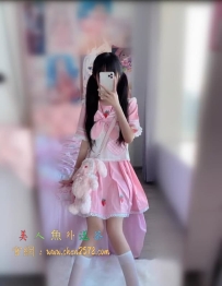 #幼齒小蘿莉  洋洋155 B 42kg 20歲   cosplay是她的愛好