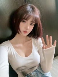 #高雄 可蘭 163cm.48kg.D奶.22歲 彩妝師可蘭，顏值爆表