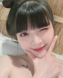 美亞162cm 44kg C奶 22歲    口技好 很會吹 有 #小刺青