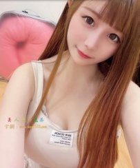 溫溫  163cm.E.48kg.19歲  酥胸堅挺柔軟 穴小緊實