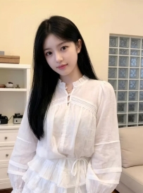 #新竹 小雨 158cm.C奶.45kg.24歲  清純女孩 聲音軟萌 服務耐心
