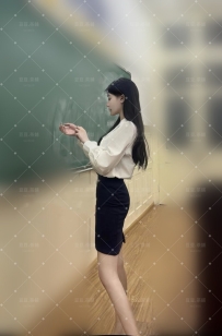林瀟瀟 165 C奶 47kg 26歲  天啊...我真的搞上我的美女老師