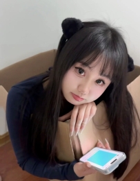 宛如 158cm 45kg B奶 20歲  性格：宛若一陣春風