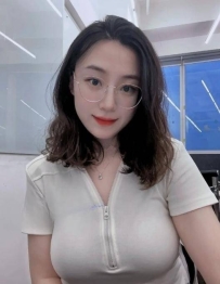 歡歡 162cm.D.50.28歲  淫蕩人妻近期超飢渴  見到男人就想勾引一番