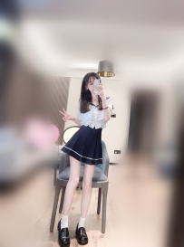 小薰 158/46/C 20歲  學生妹年輕的肉體 一見傾心