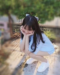 小瑜 160 45 C 20歲  清純學生妹  會挑逗