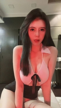 #高雄  樂樂 167 47kg F 25歲  #性感誘惑!! 迷人大長腿!!前后陪浴