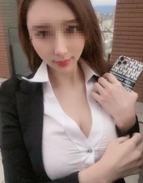 新竹 婷顔 167/53/E/27歲 性愛成癮 喜歡在床上被用力頂撞的感覺