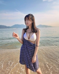 妖姬 160/45/D/21歲 妖姬擁有豐滿性感的身材