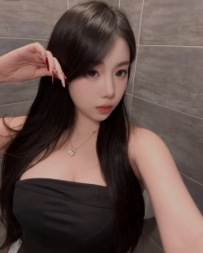 #高雄  薇娅 164cm  50kg E  25歲  辣模絕對是性感與氣質並重