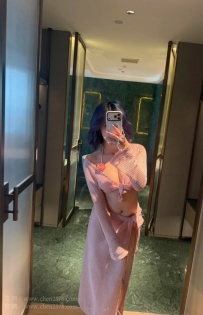 牛奶 163cm/48kg/Ecup/24歲  膚白貌美，五官精緻