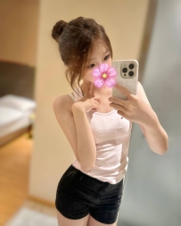 看起來乖乖的文青系女孩📖🎀