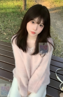 蟹蟹 160cm 46kg C 19歲  清秀學生妹兼職