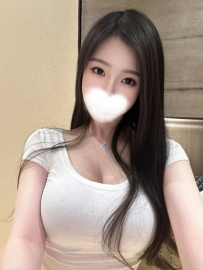 小愛 163-52kg-F-25歲  超大奶妹妹出沒啦 身材很火辣 真乃哦