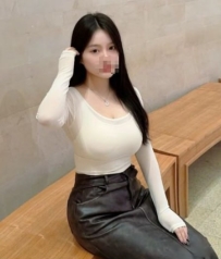 #國語老師上線 探探 163cm E奶 29歲 單身 大奶慾女 求解鎖