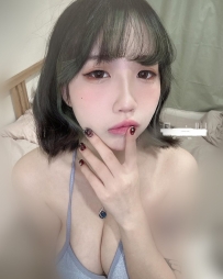 雪莉  162cm.46.D+.24歲  床上功夫特別棒 那呻吟的聲音好聽的不得了