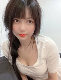恩恩   162cmC奶22歲   身材火辣 很會勾引