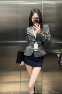 #高雄 Ann 165cm 49 C奶28歲 氣質大學老師