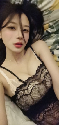 小兮 165cm C+奶 34y  辦公秘書 美腿性感淫蕩辣妹