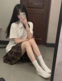 #高雄 思思｜157cm/45kg/Bcup/19歲 【在校學生兼職】