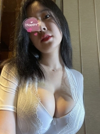 戀戀  162cm/45kg/F+cup/35歲  欲求不滿類型 性感教師