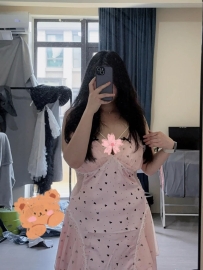 #台北  妹妹：娜娜  📏 身材密碼：163/52/E+/25歲