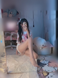 #臺中  安安 158cm 45kg B+ 19歲  #可愛臉蛋纖細白皙的美腿