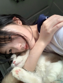 #台南  訢涵 160-C-46-19歲  #纖細小蠻腰 配上勻稱修長的美腿
