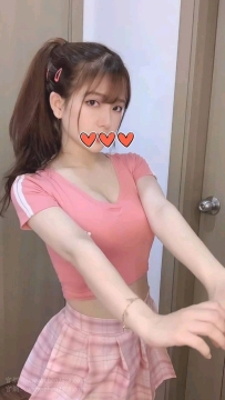 台中 l  水水 163cm/Dcup/46kg/20歲 l 現役拉拉隊員