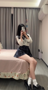 艾莉 160.46.C+.23歲  #精緻五官 天生麗質