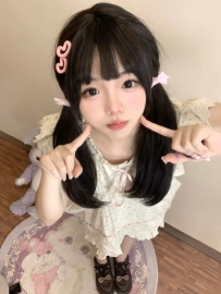 #台北  "CoCo" 157cm/Bcup/19歲  看似甜美的外貌下
