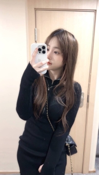 莎莎  160.46.C+.23歲  前凸後翹 優質女  健談會挑逗