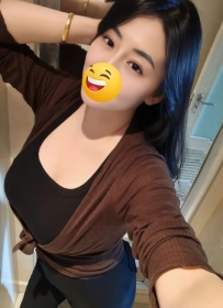 姍姍  164cm 52kg G奶 34歲