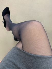 #臺南  奕奕 166 47 C奶 28歲  美腿輕熟女 職場上很有魅力的女王