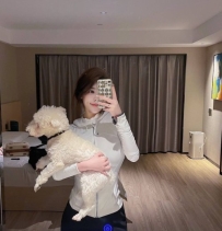 雅含 164.48.D.25歲  皮膚保養的很好 #輕熟女