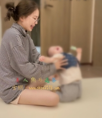 溫霜降 162cm-D-48-27歲  曾經的麻豆，現在的單親媽媽，