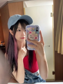 希希 157.44.C.20歲  #超可愛 皮膚白皙時尚愛打扮