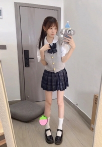 高雄 莓莓 158cm.B奶.44kg.19歲  蘿莉型夢幻