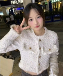小仙女 20歲 C罩杯 155 44    悶騷學生妹Baby 隱藏版學生妹快...