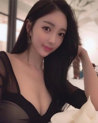 小可  165cmD奶.25歲    #氣質很騷很嫵媚