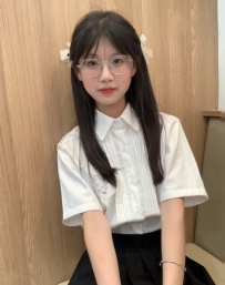 洋洋 155.42.B.18歲   #清純可愛高中生，會打扮，