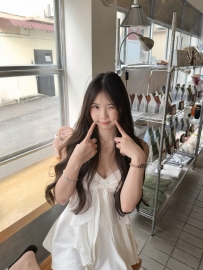 怡柔 156-44kg-B-19歲  清純甜美學生妹 ~