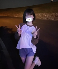 小愛   158   44   B+  淫蕩小騷妹粉嫩小乳等著你的吸