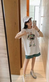 依潔  158cm/46kg/C奶/20歲  請至少提前一個小時預約  #文澡大學生 清純俏皮小隻馬