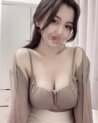 彤心  162 E 46kg 27歲  身材顏值 都不輸 清新爆表的仙女