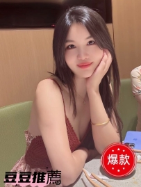 艾莎 氣質小姐姐  身材 160cm.46kg.Dcup.28y  美麗動人 私下有人享受口爆吃精