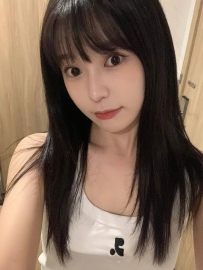 豆豆 155 B 44 19歲    #長相清秀乖乖女