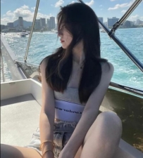 艾拉 20歲 C罩杯 162/45    深邃五官混血大眼美女