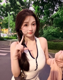 小丹 168cm / F  / 48kg / 25歲  高顏值正妹 身材火辣 F奶柔軟晃動