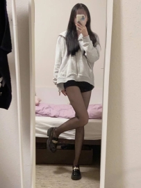 #高雄  悠然 162.C.45.22歲  #首次兼職 氣質學妹下海賣弄風騷‼️